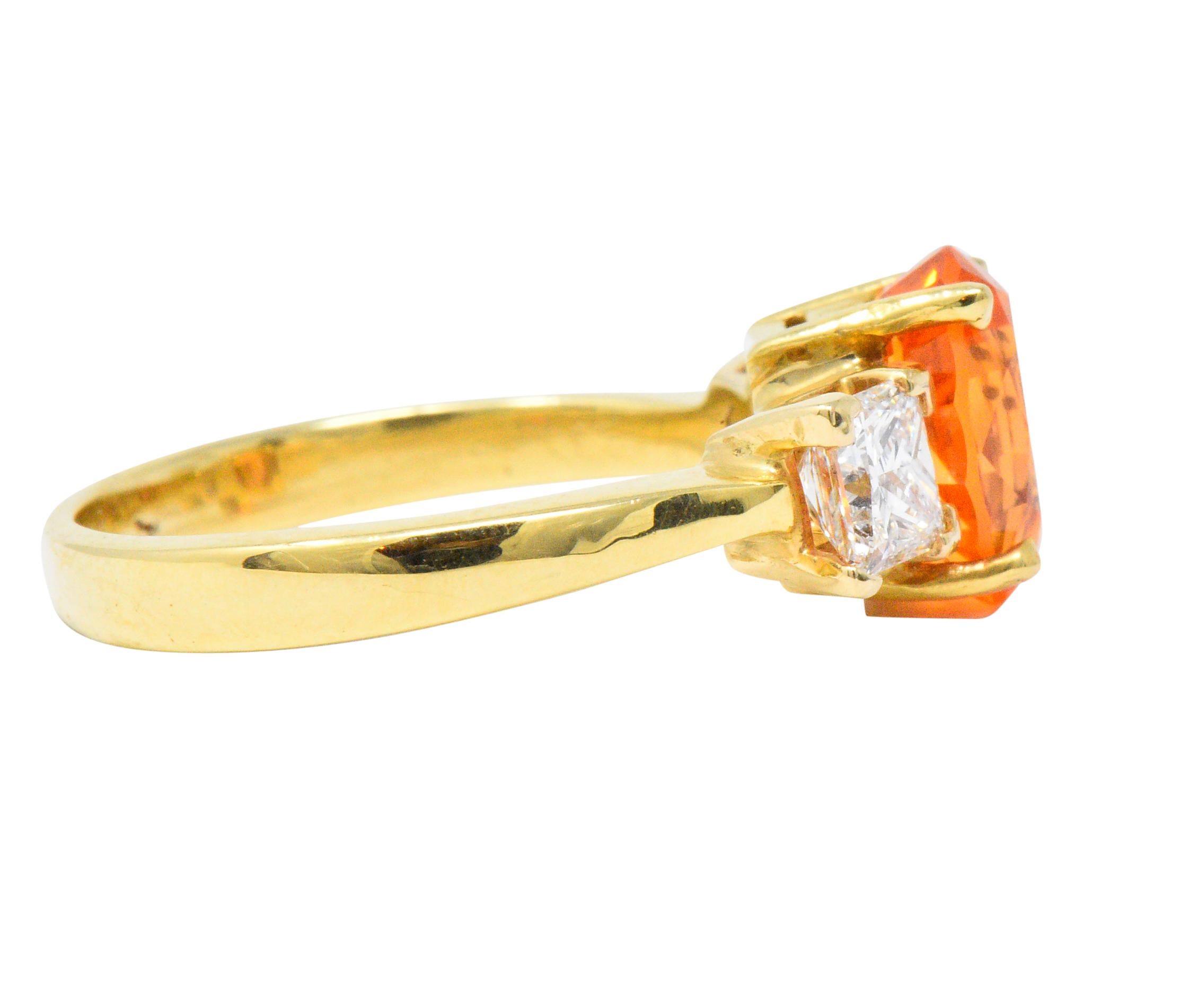 Contemporary 4.60 Carat Spessartite Garnet Diamond 18 Karat Gold Ring In Excellent Condition In Philadelphia, PA