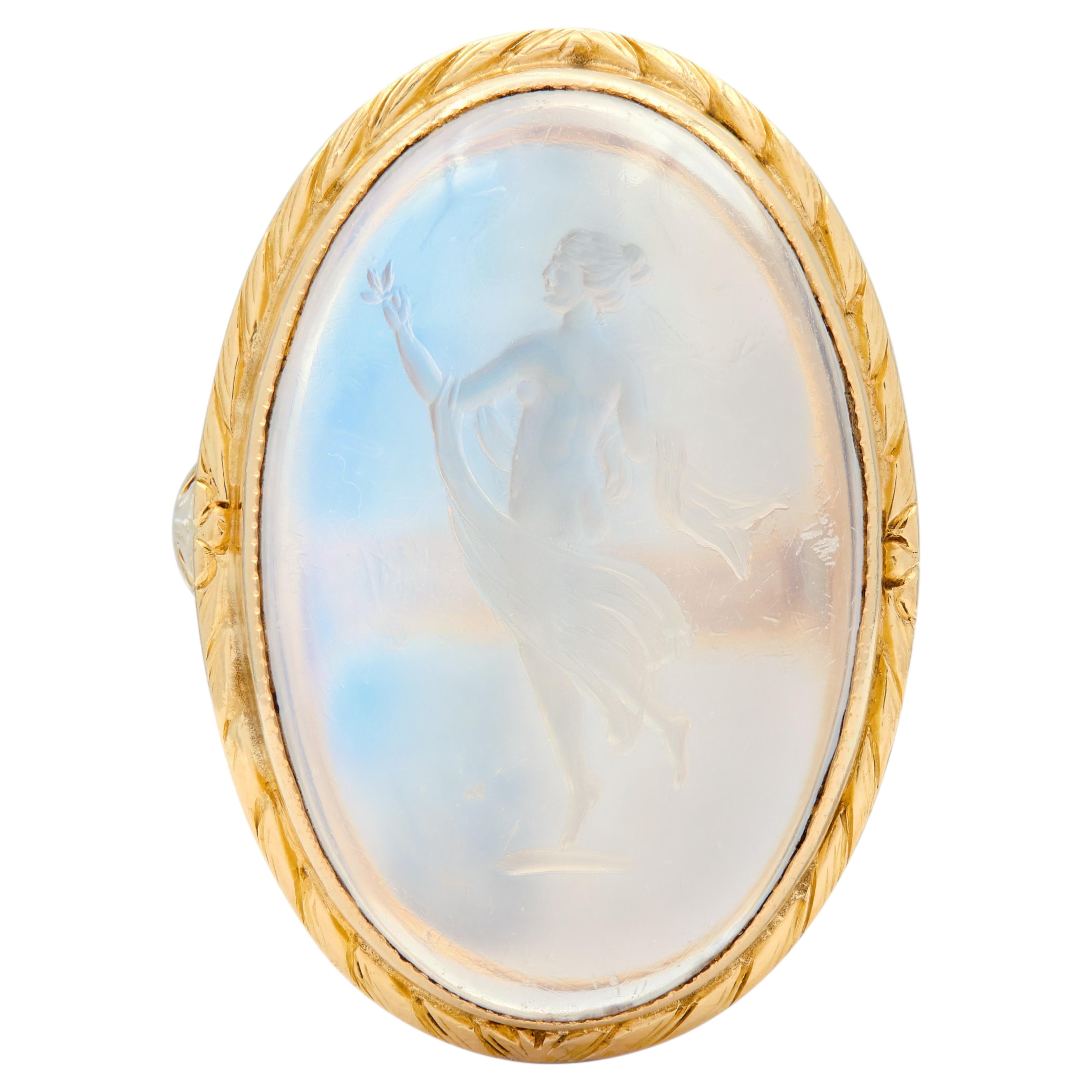 Anello vittoriano con pietra di luna, in oro giallo 18 carati, stile neoclassico antico con intaglio