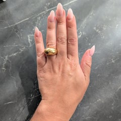 Tiffany & Co. Anillo vintage «Eagle Talon» de Elsa Peretti, de los años 70, en oro amarillo de 18 quilates