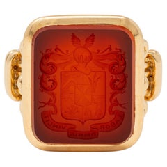 Victorian Carnelian 18K Gold Column Heraldic Crest Antique Intaglio Signet Ring