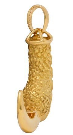 Cartier 1970's 18 Karat Yellow Gold Vintage Eagle's Claw Pendant