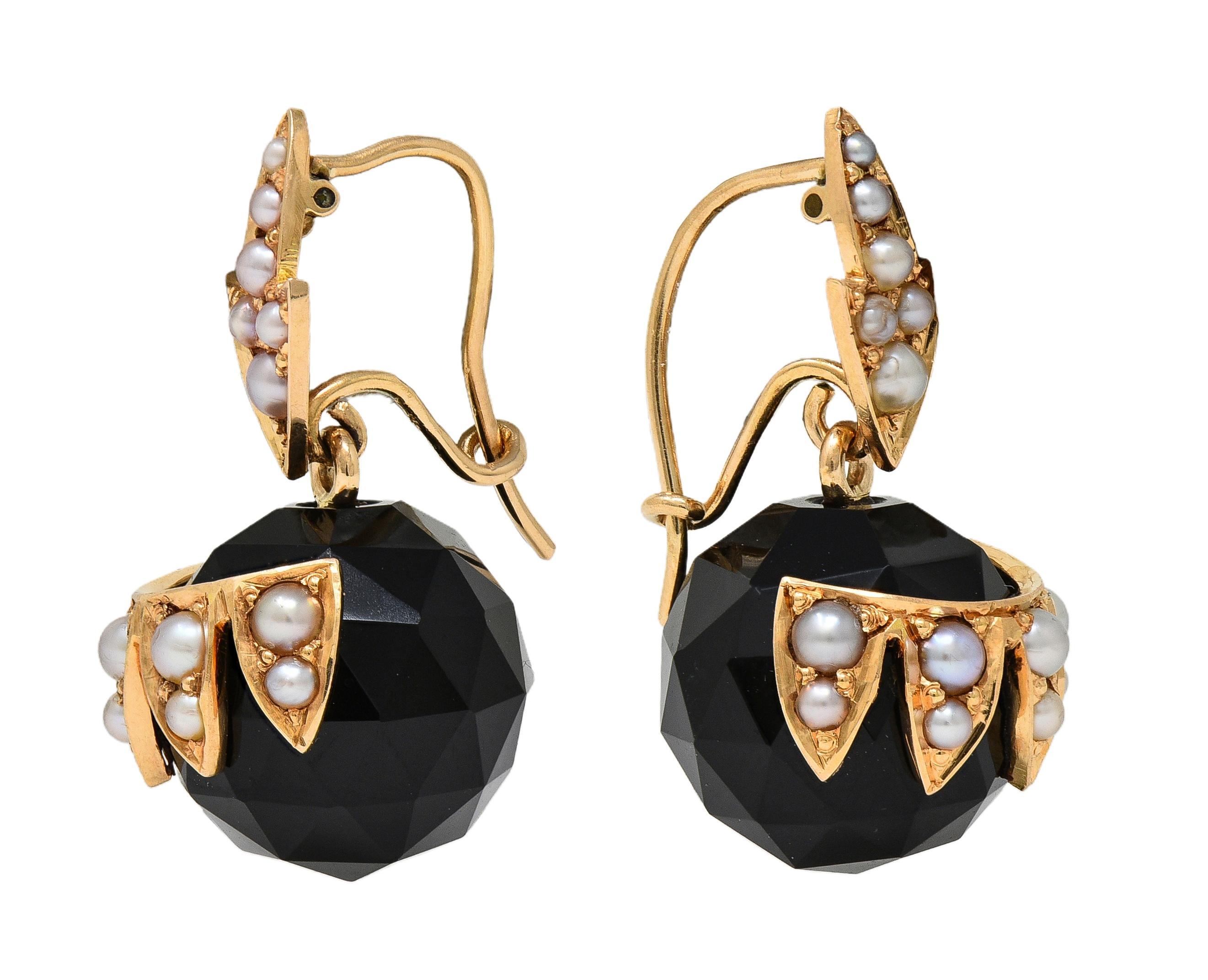 Vittoriano Orecchini a goccia vittoriani con perle e onice in oro giallo 14 kt. in vendita