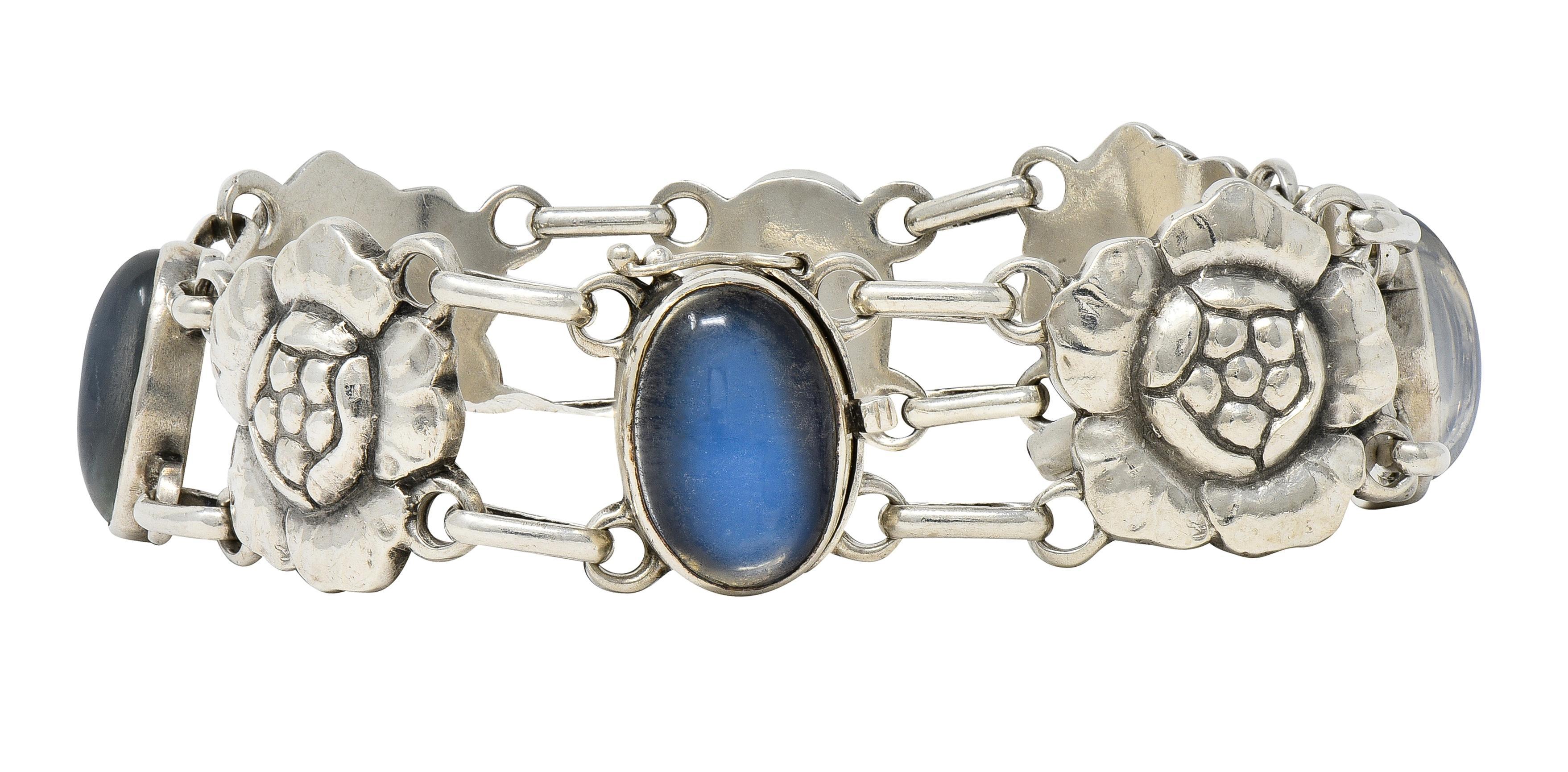 Donna Georg Jensen Bracciale con pietra di luna in argento sterling e fiori d'epoca A. Silver in vendita