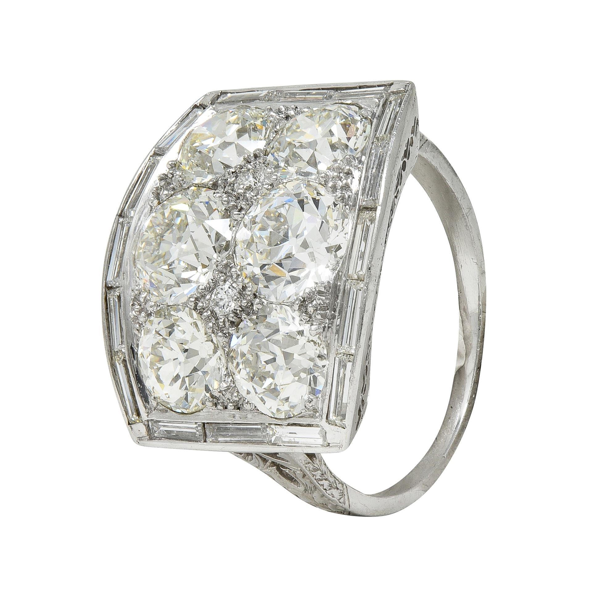 Anello a cuore antico in platino con diamante antico taglio europeo 9,00 CTW in vendita 4