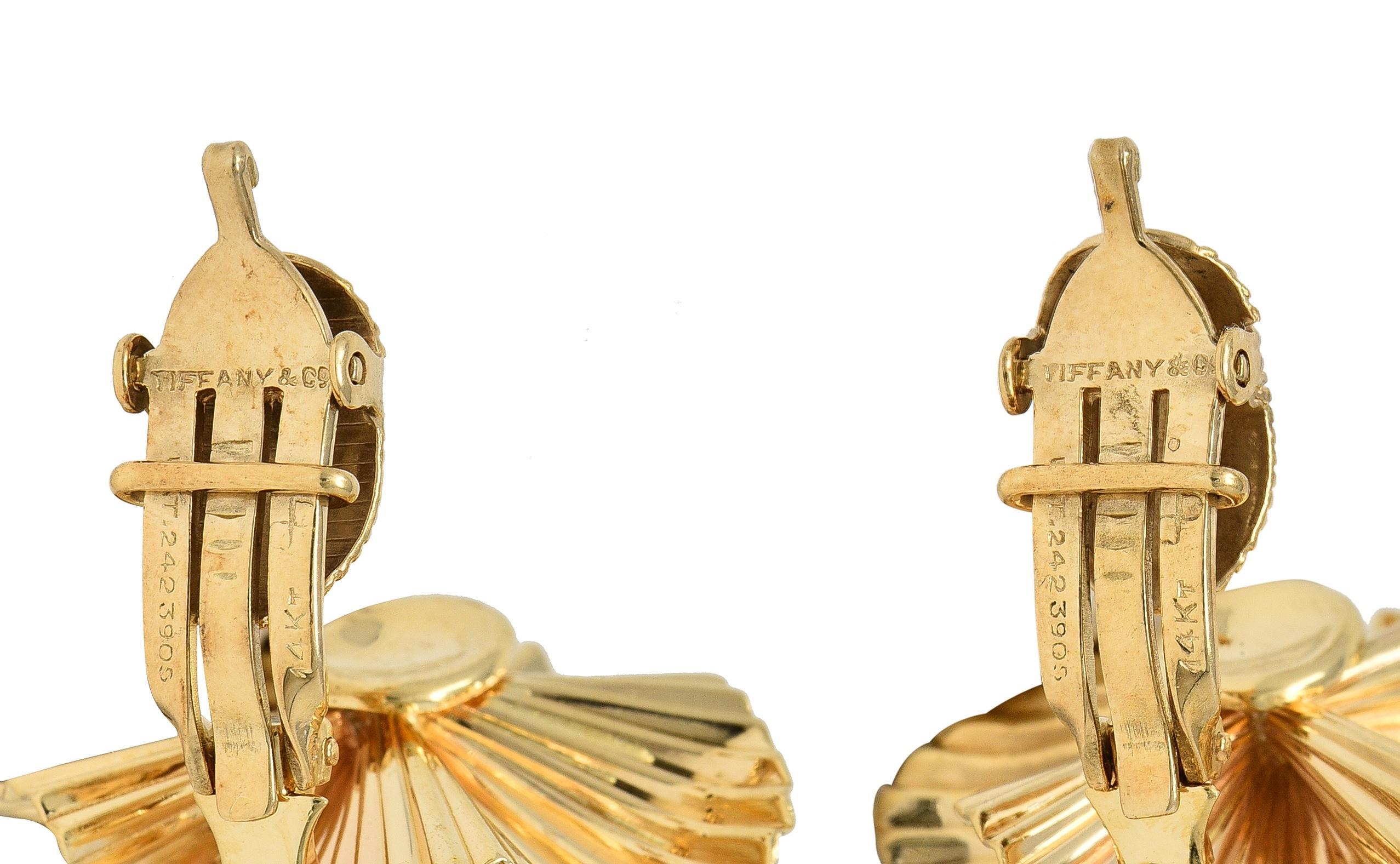 Tiffany & Co. Boucles d'oreilles clip florales rétro en or jaune 14 carats en vente 1