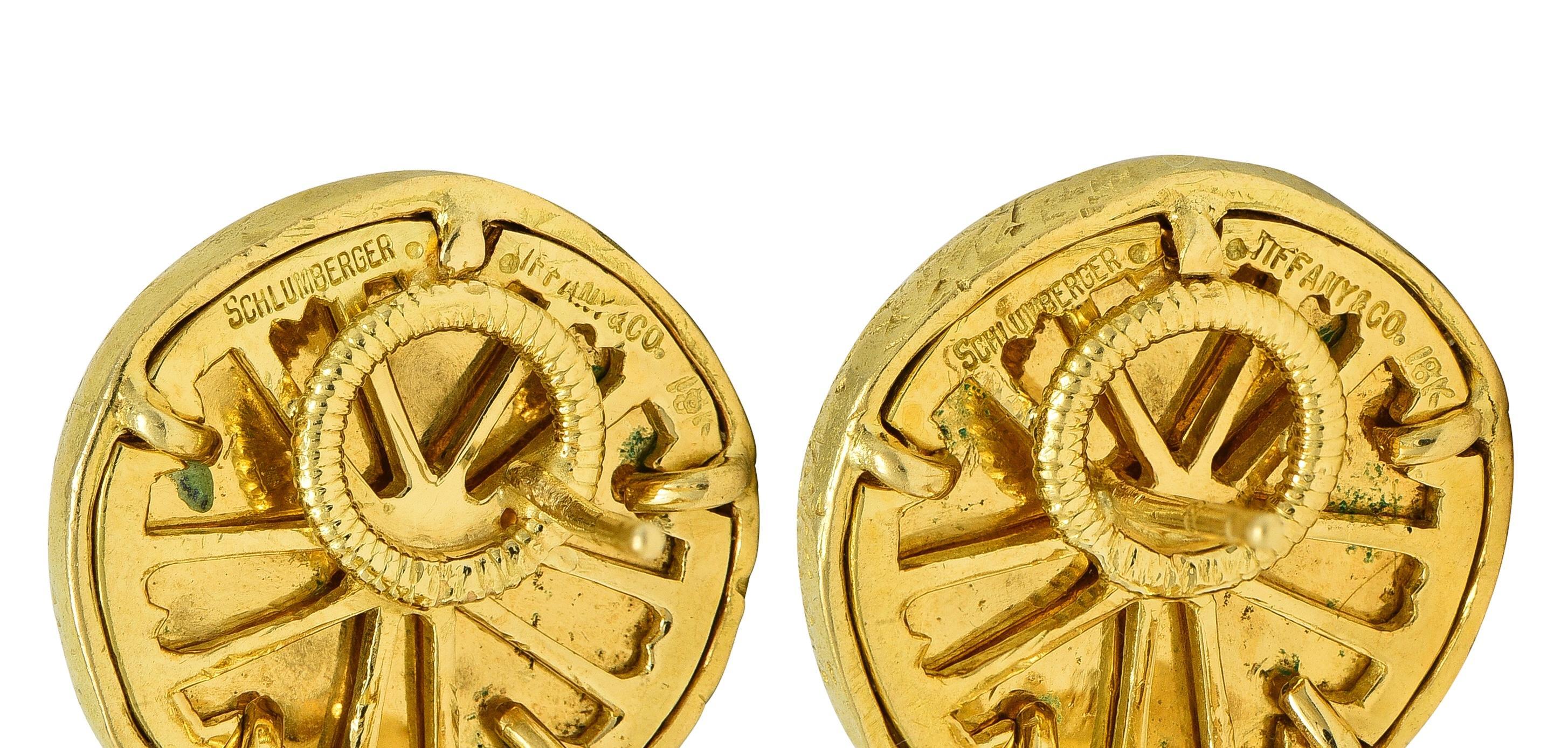 Schlumberger Tiffany & Co. Boucles d'oreilles en émail et or 18K avec pince en forme de dollar des sables. Pour femmes en vente