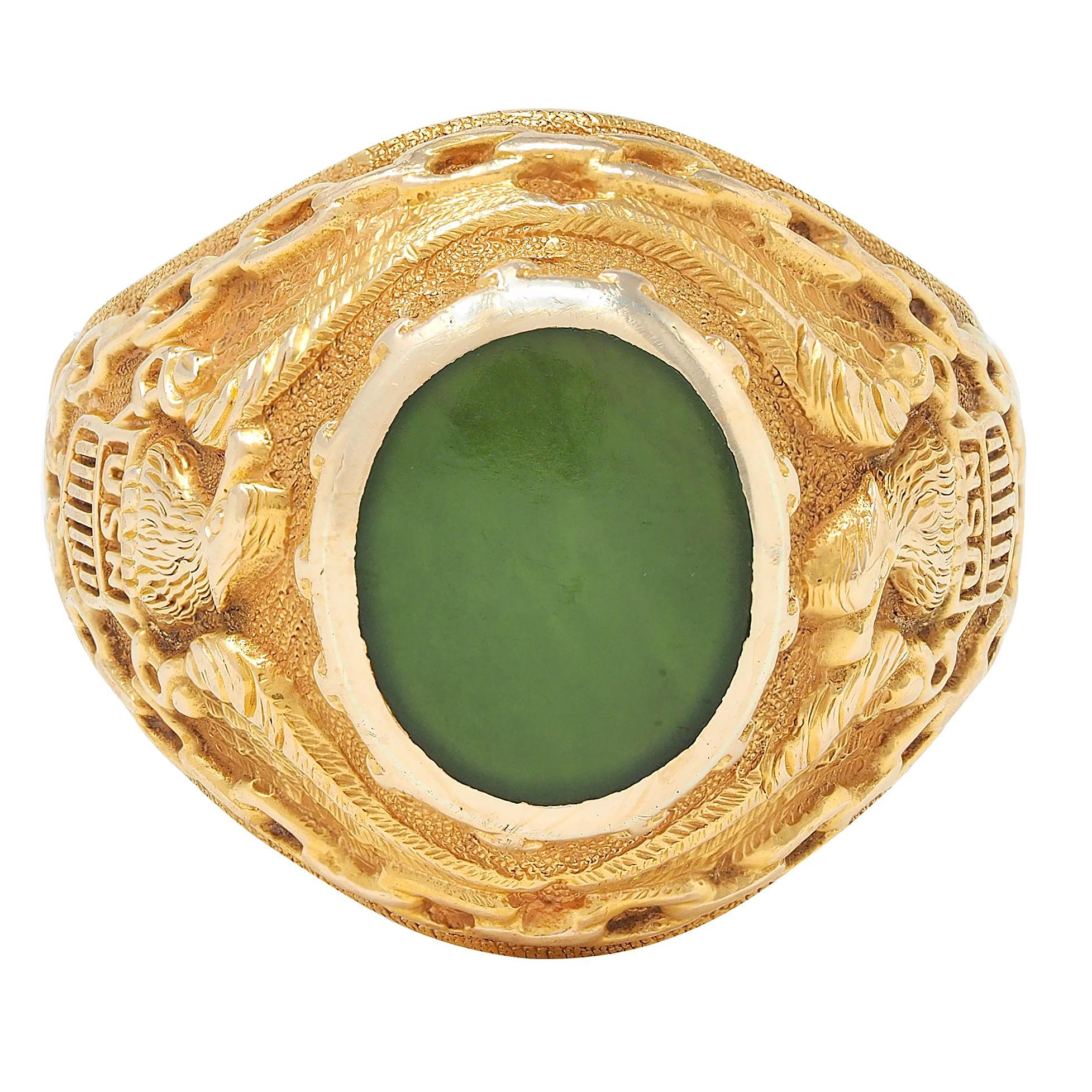 Anello con sigillo della Marina Militare degli Stati Uniti d'America, anni '60, in giada nefrite, oro giallo 14 carati, vintage
