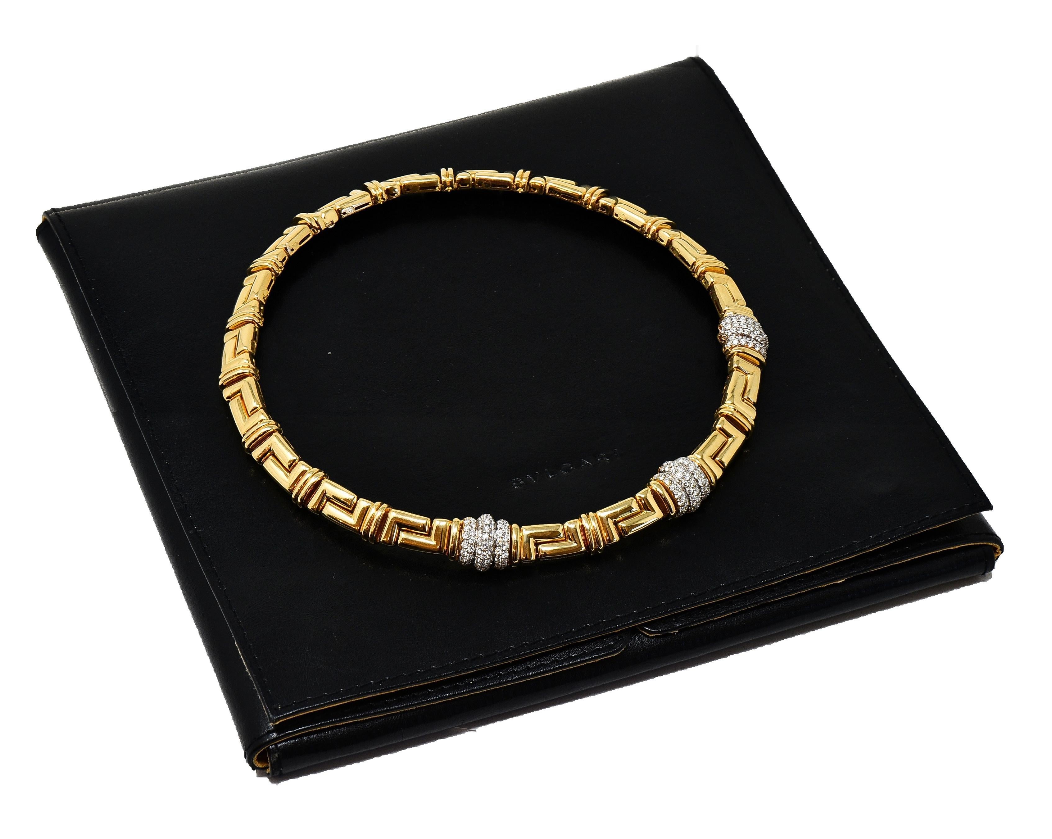 Taille brillant Bulgari - Collier vintage géométrique en or jaune 18 carats avec 4,50 diamants CTW en vente