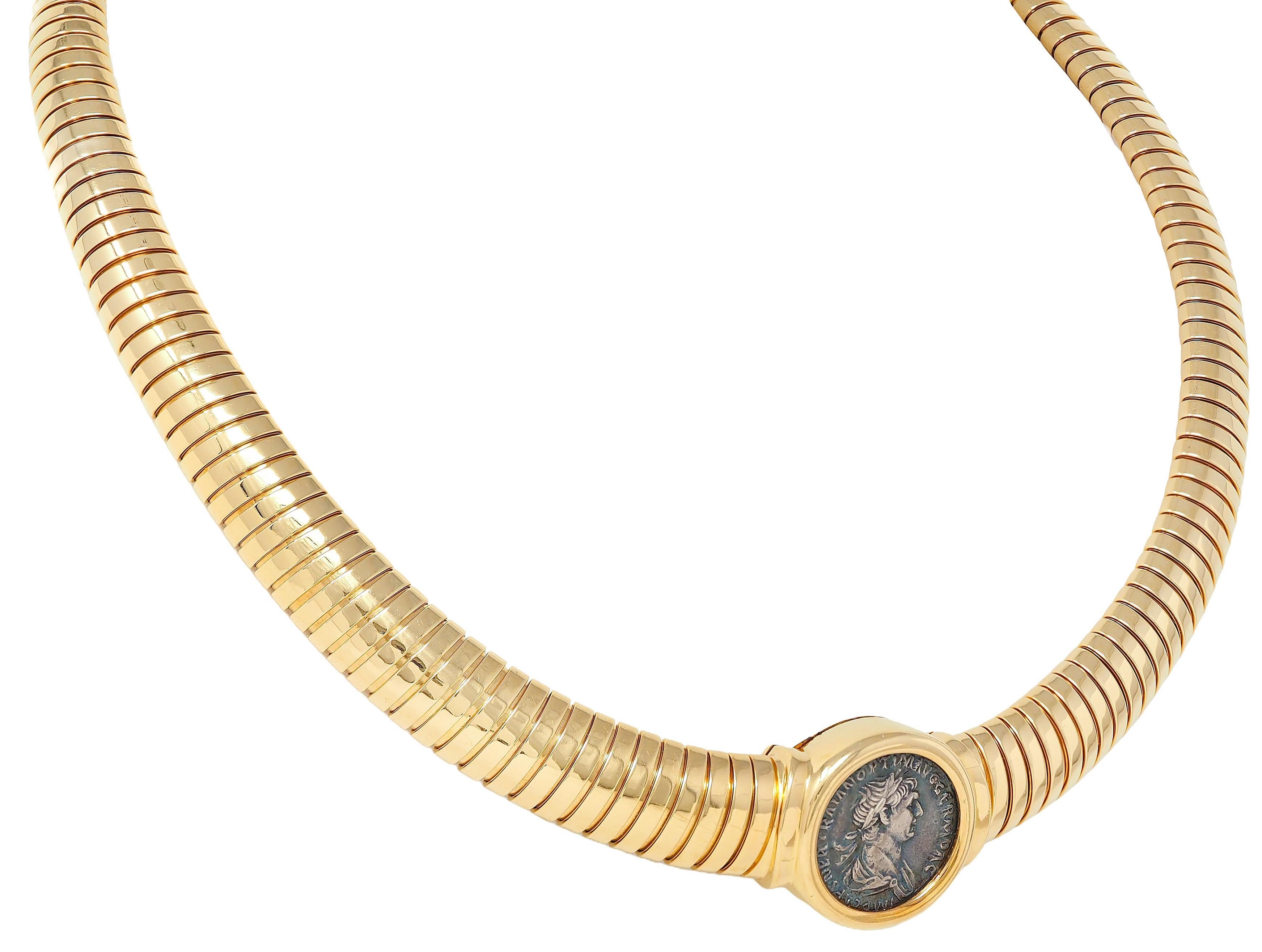 Bulgari 1980's Or jaune 18K Vintage Roman Trajan Coin Monet Tubogas Collier Unisexe en vente
