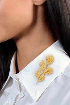 Gianmaria Buccellati 1970's 18 Karat Two-Tone Gold Vintage Oak Branch Brooch