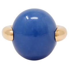 Pomellato 2010's Blue Chalcedony 18 Karat Yellow Gold Contemporary Cabochon Ring