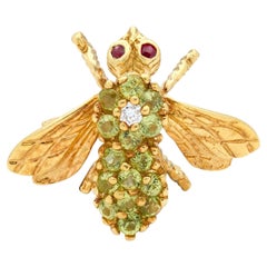 Herbert Rosenthal 1960's Diamond Peridot 18 Karat Yellow Gold Vintage Bee Brooch