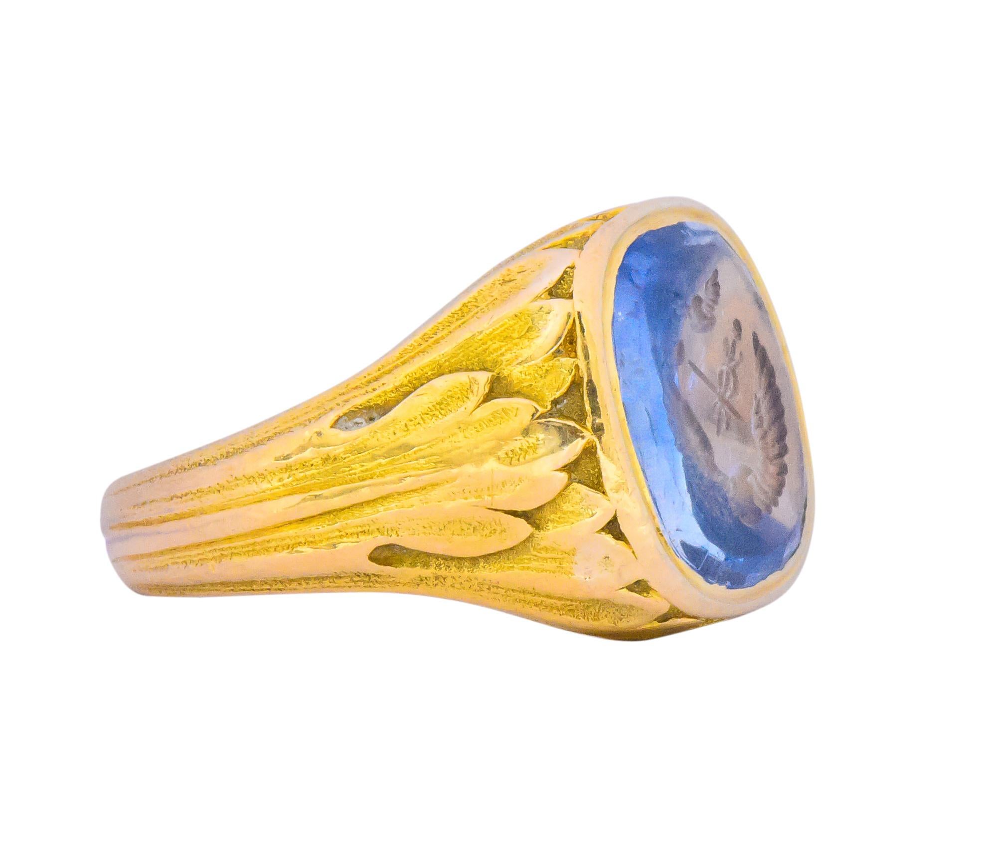 Victorian 7.00 Carat Intaglio Sapphire 18 Karat Gold Unisex Signet Ring 1