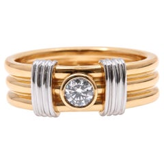 Ring mit natürlichem Solitär-Diamanten (0,18 ct) und umlaufender Spiralverzierung, 18 Karat, 95568