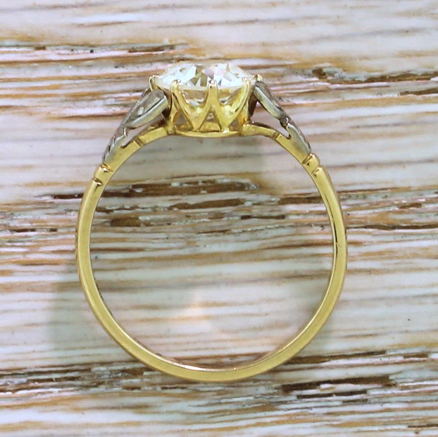 Art Deco 1.57 Carat Old European Cut Diamond Engagement Ring In Good Condition In Essex, GB