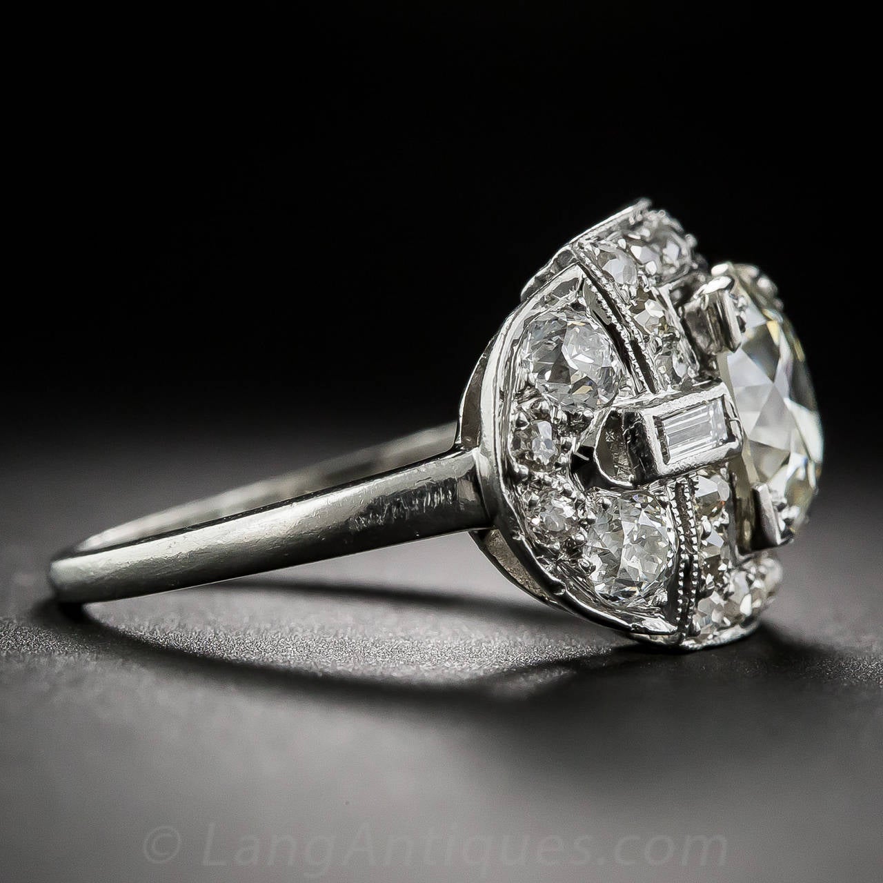 Art Deco 2.31 Carat Diamond Platinum Engagement Ring In Excellent Condition For Sale In San Francisco, CA