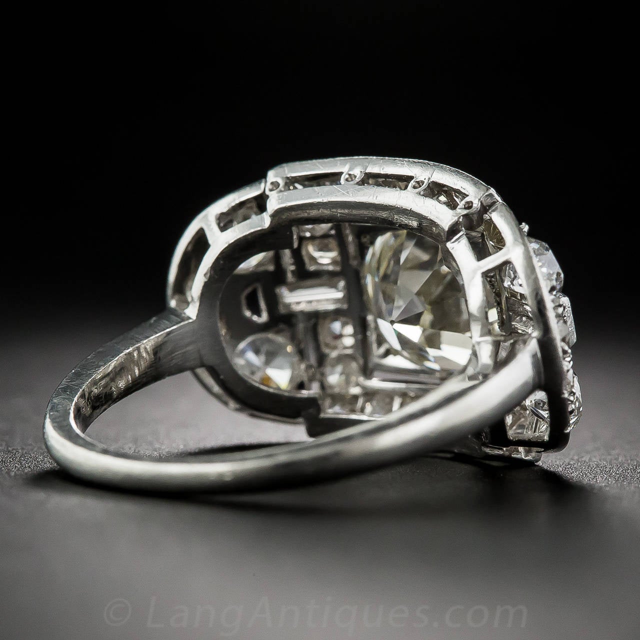 Women's Art Deco 2.31 Carat Diamond Platinum Engagement Ring For Sale