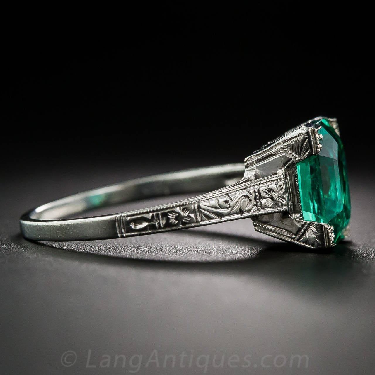 Women's Art Deco 2.44 Carat Natural No Enhancement Emerald Ring