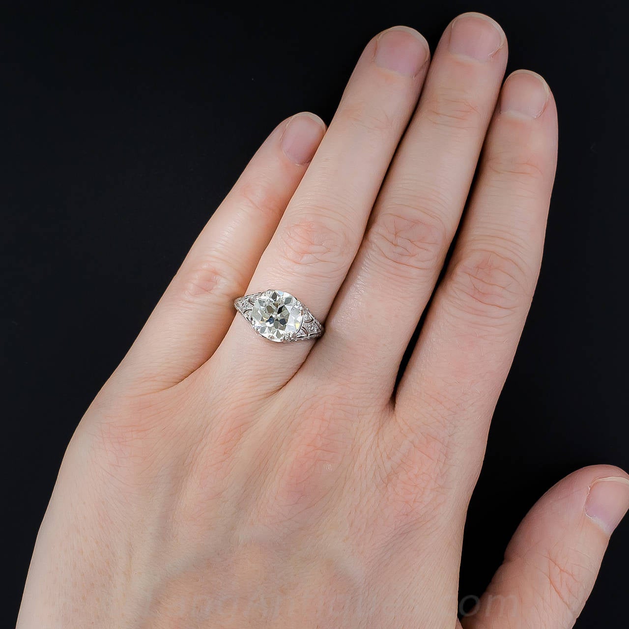 Art Deco 3.10 Carat Calibre Sapphires Diamond Platinum Engagement Ring 3