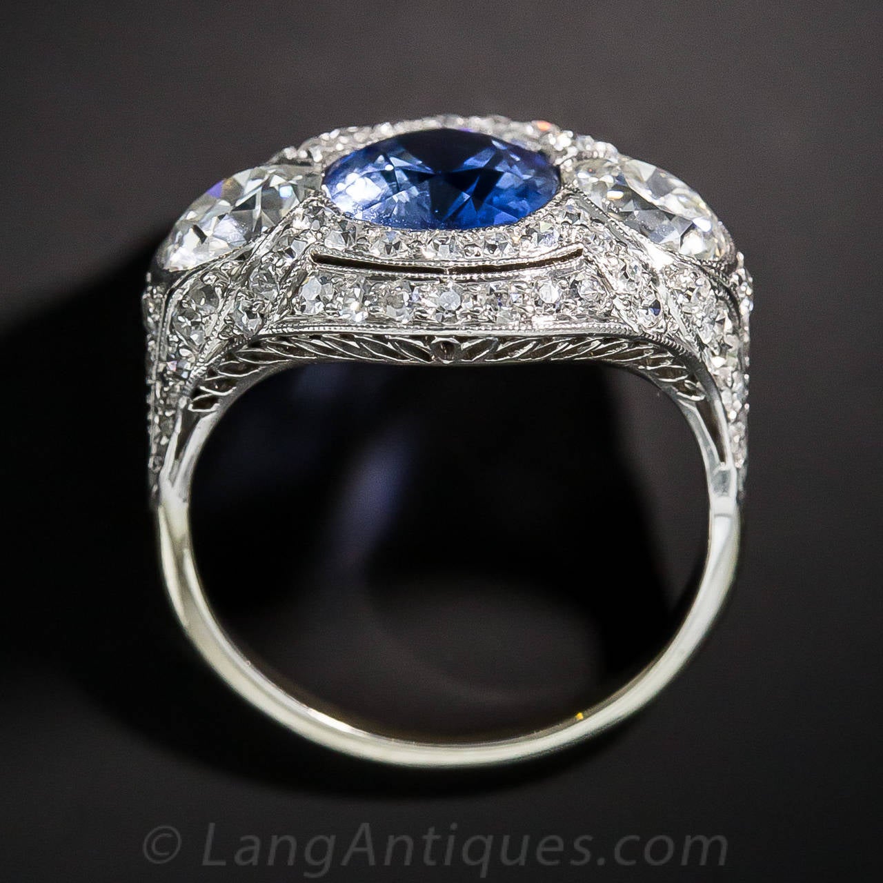 3.46 Carat No-Heat Sapphire and Diamond Art Deco Ring For Sale 2