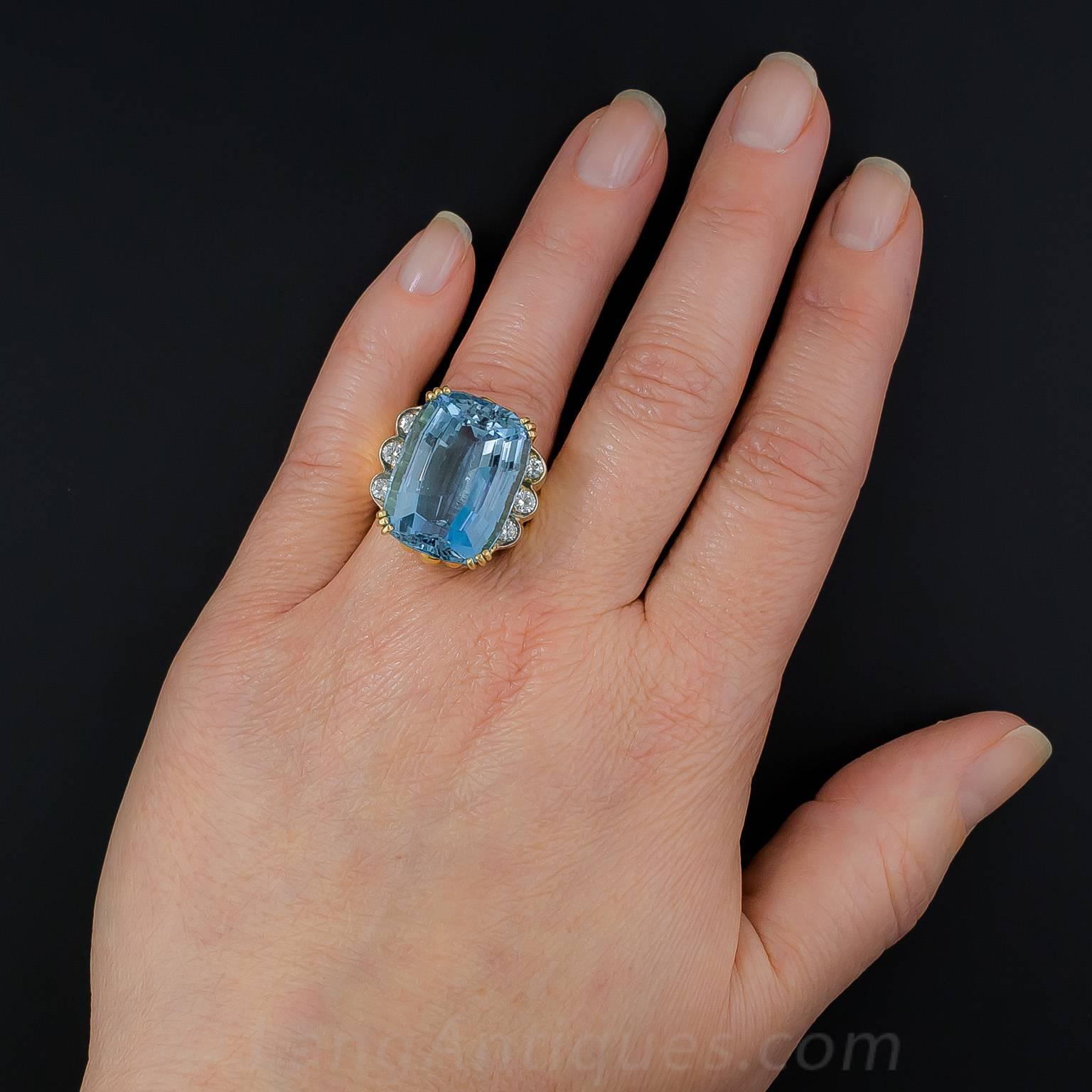 Fine 27 Carat Aquamarine Diamond Gold Ring 3