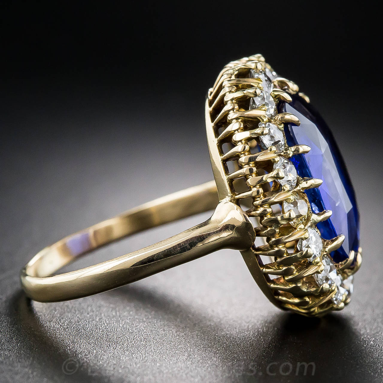 7.68 Carat Sapphire Diamond Antique Cluster Ring In Good Condition For Sale In San Francisco, CA
