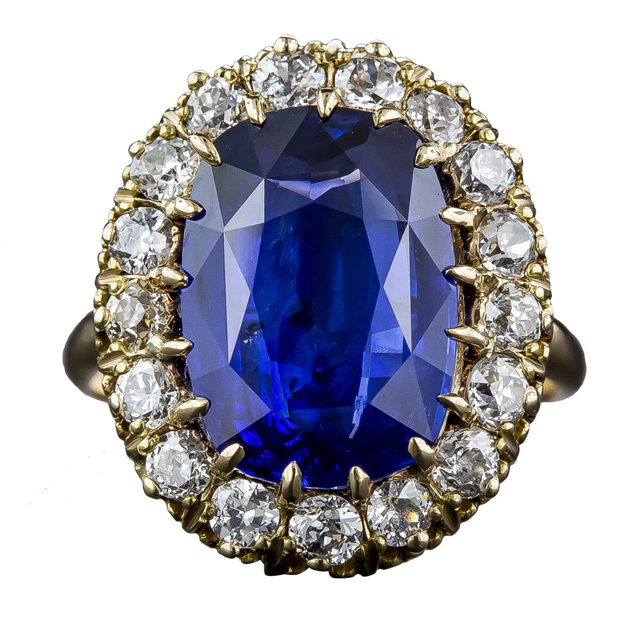 7.68 Carat Sapphire Diamond Antique Cluster Ring For Sale