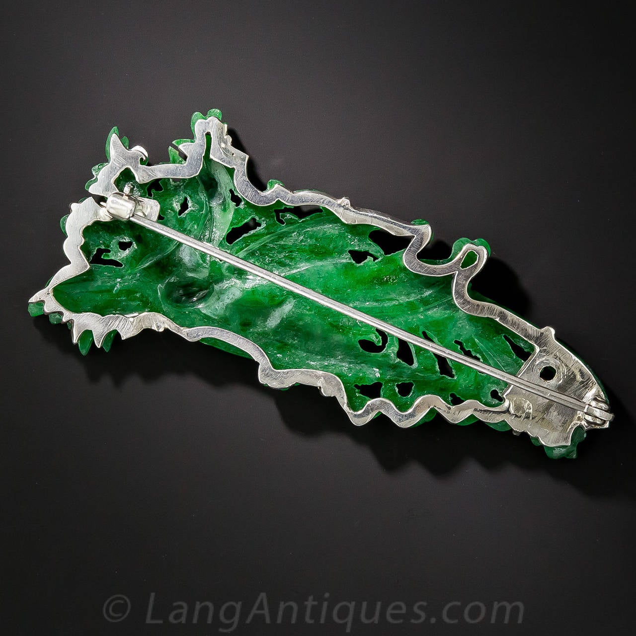 Antique Carved Jade Rooster Brooch In Excellent Condition For Sale In San Francisco, CA