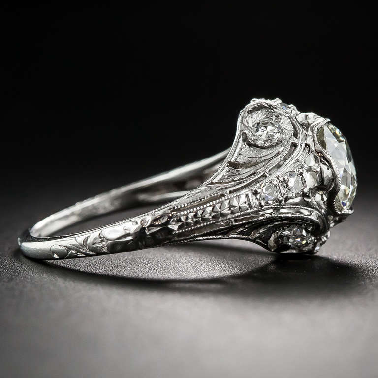 1.29 Carat Art Deco Diamond and Platinum Engagement Ring In Excellent Condition In San Francisco, CA