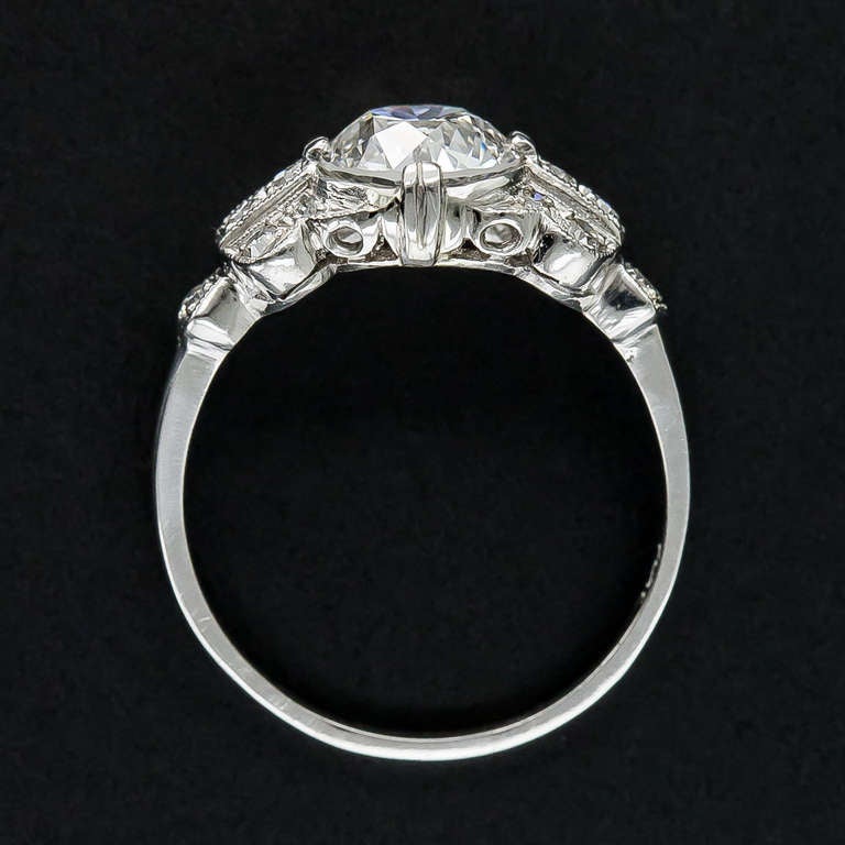 Women's 1.56 Carat GIA - G VS2 Diamond Art Deco Engagement Ring