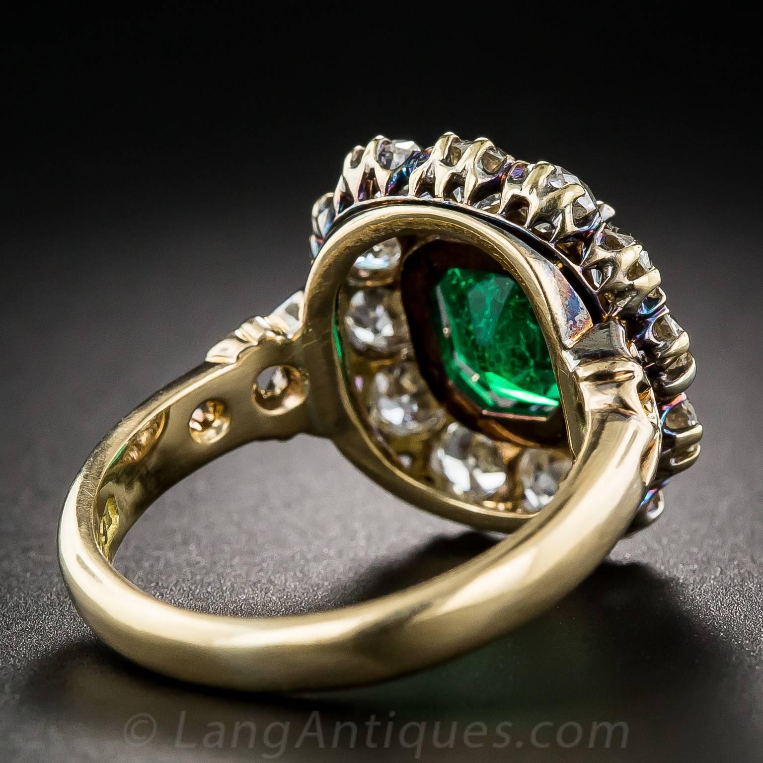 Women's Victorian 2.75 Carat Emerald Diamond Gold Cluster Ring For Sale