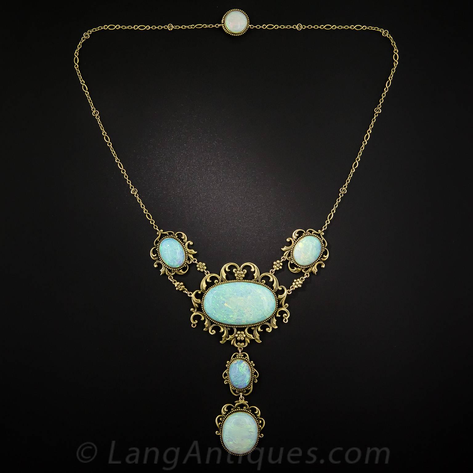 Late Victorian Opal Gold Necklace In Excellent Condition For Sale In San Francisco, CA