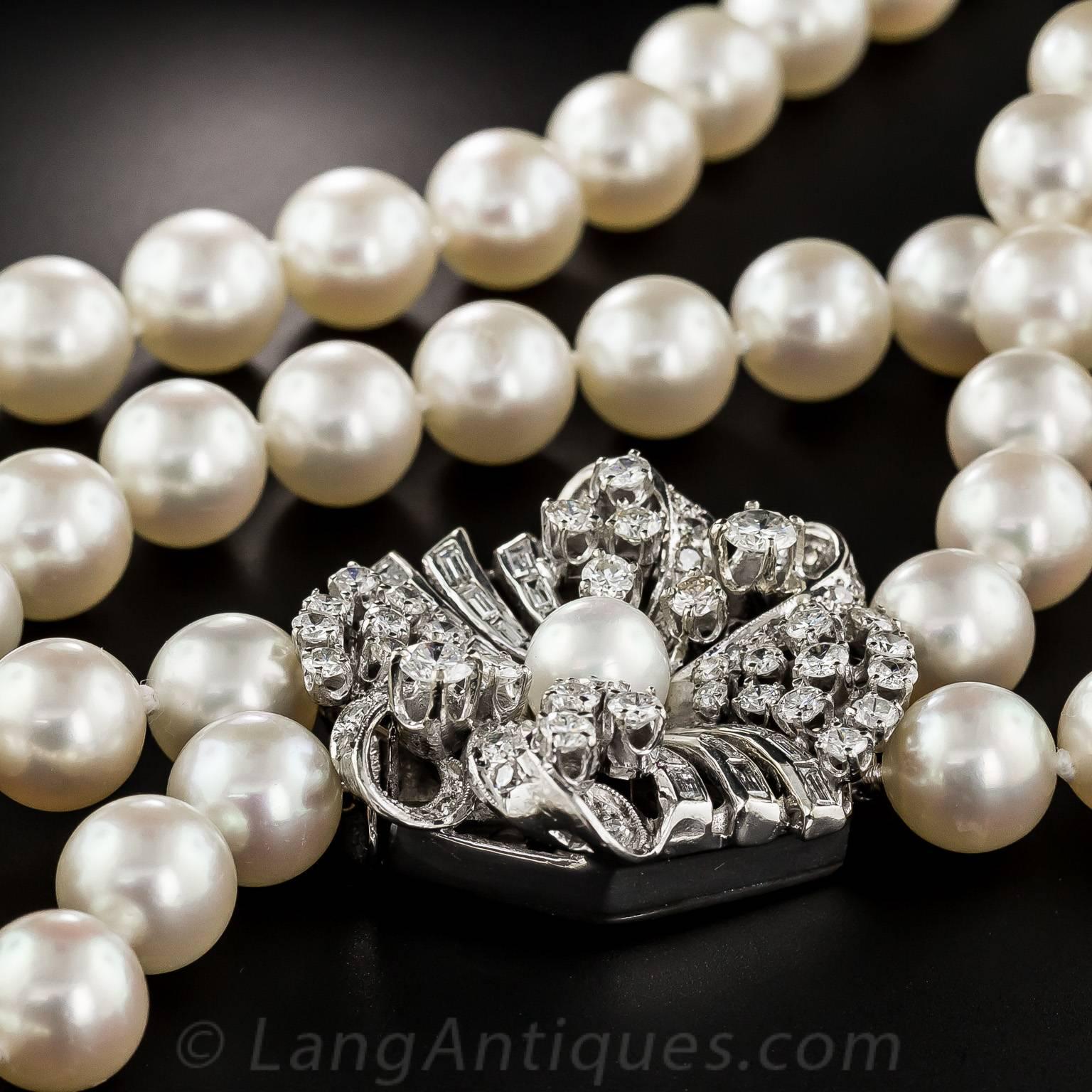 Mid Century Double Strand Cultured Pearl Necklace with Diamond Clasp For Sale 1