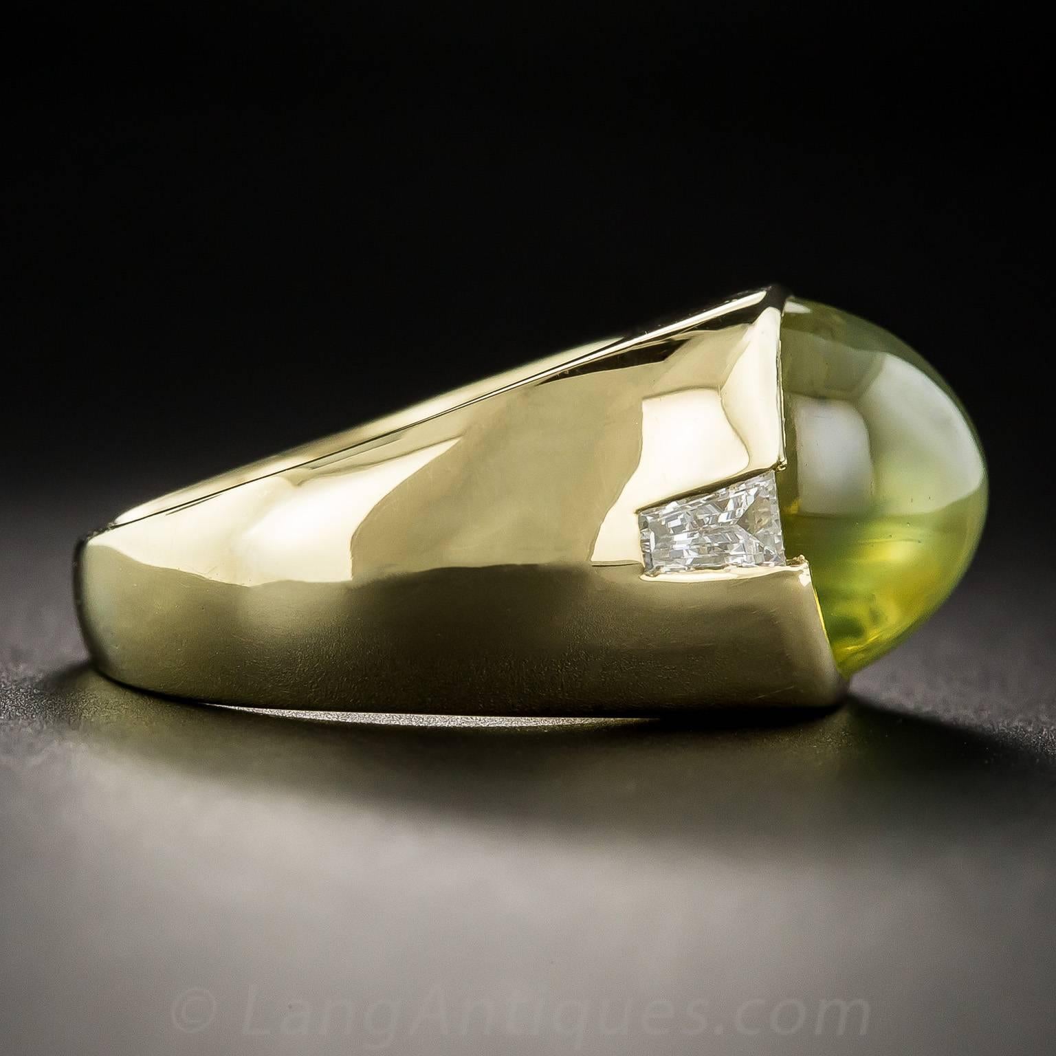 Women's or Men's 10 Carat Cat's Eye Chrysoberyl and Diamond Gent's Ring For Sale