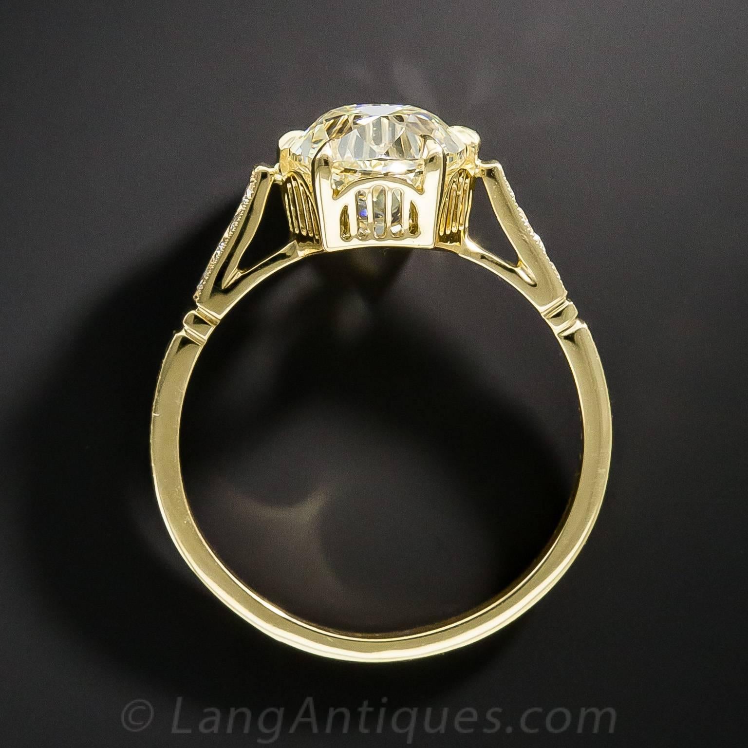 2.33 Carat Antique Cushion-Cut Diamond Gold Ring  1