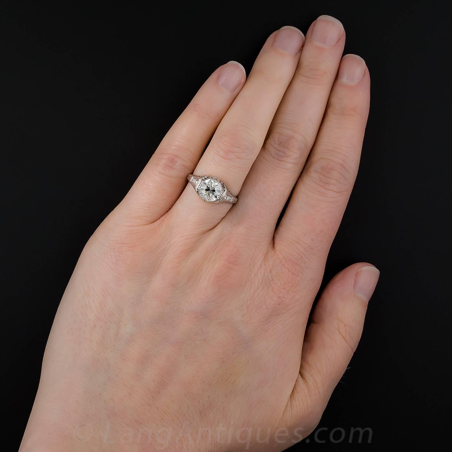 Art Deco 1.69 Carat GIA J VVS2 Diamond Ring  For Sale 2