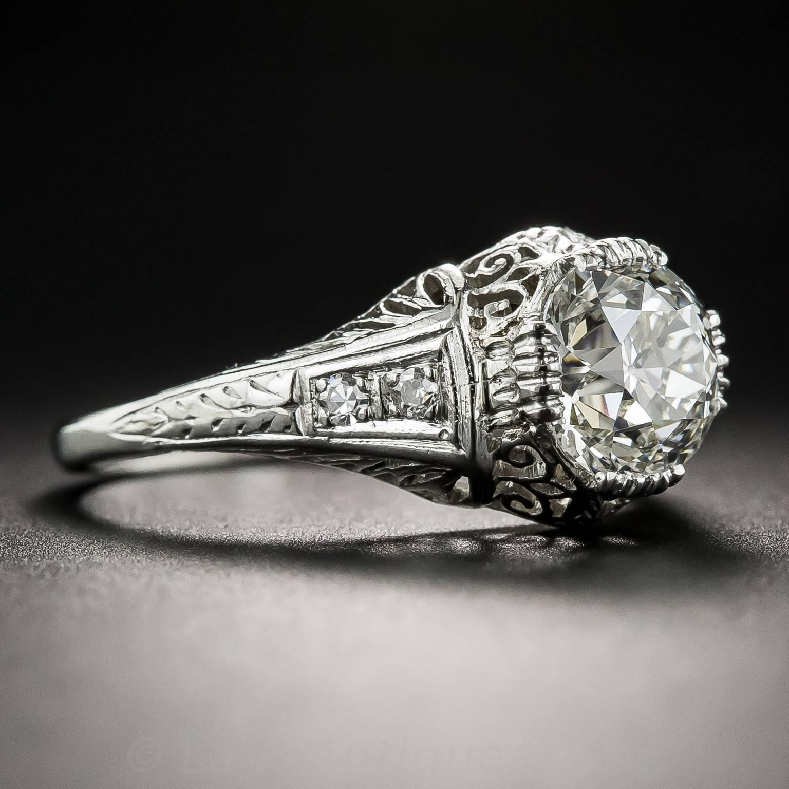 Women's Art Deco 1.69 Carat GIA J VVS2 Diamond Ring  For Sale