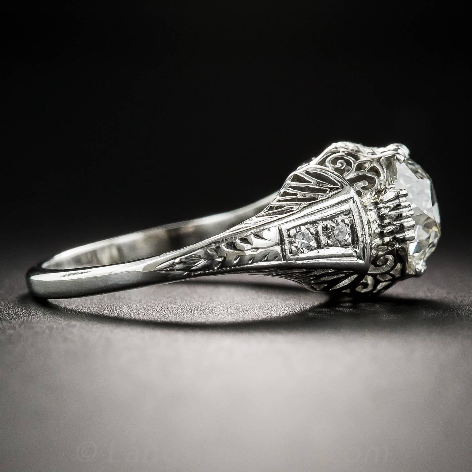 Art Deco 1.69 Carat GIA J VVS2 Diamond Ring  In Excellent Condition For Sale In San Francisco, CA