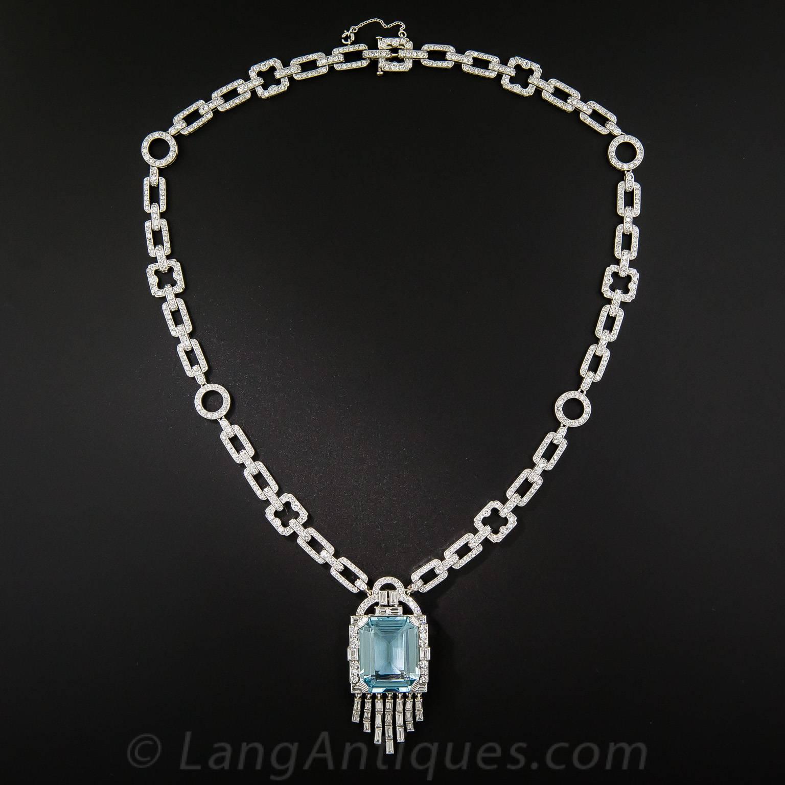 Women's or Men's Lacloche Frères Art Deco 18.51 Carat Aquamarine & Diamond Link Necklace