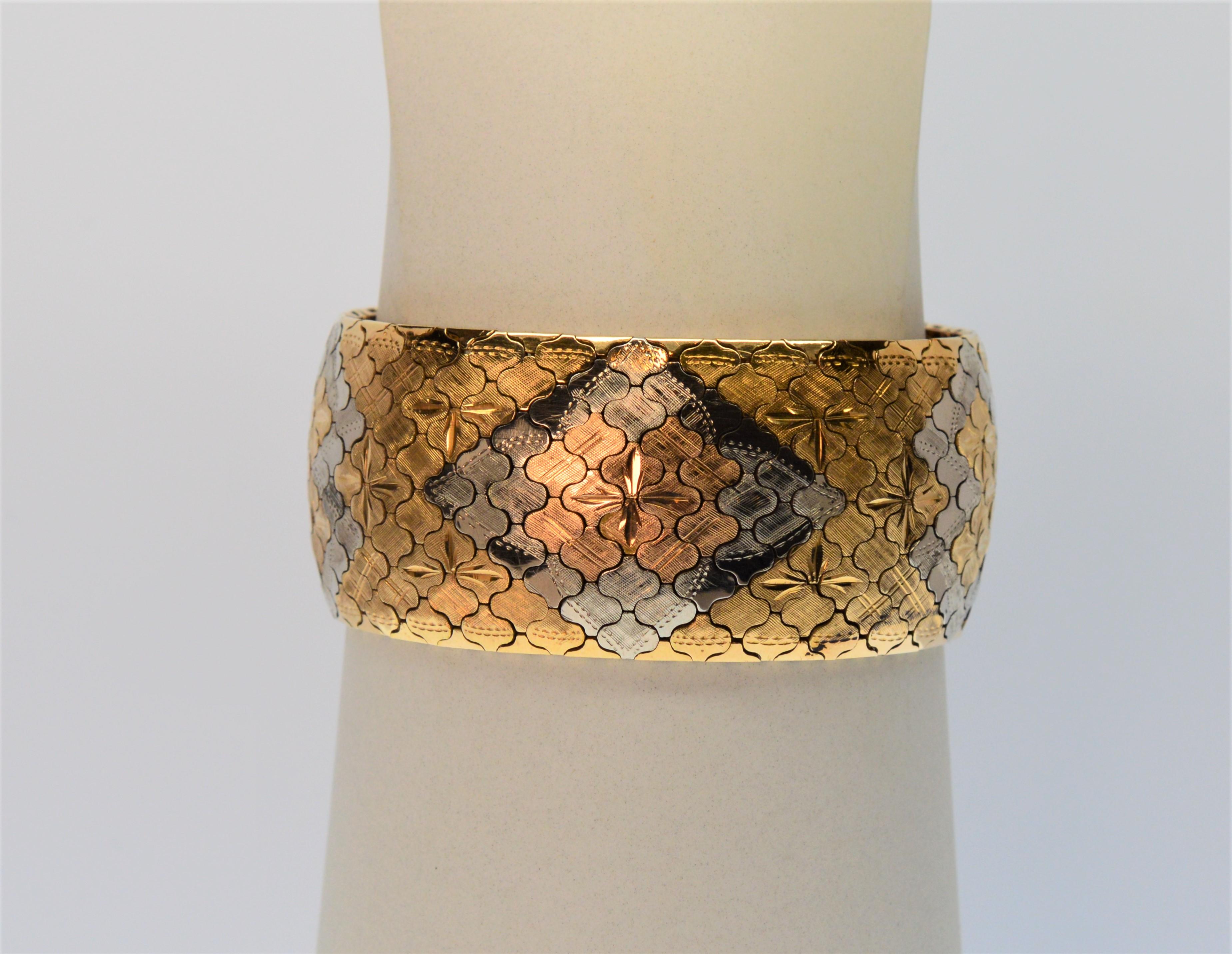 Modern Italian Tri Color 18 Karat Gold Wide Geo Flex Link Cuff Bracelet  For Sale