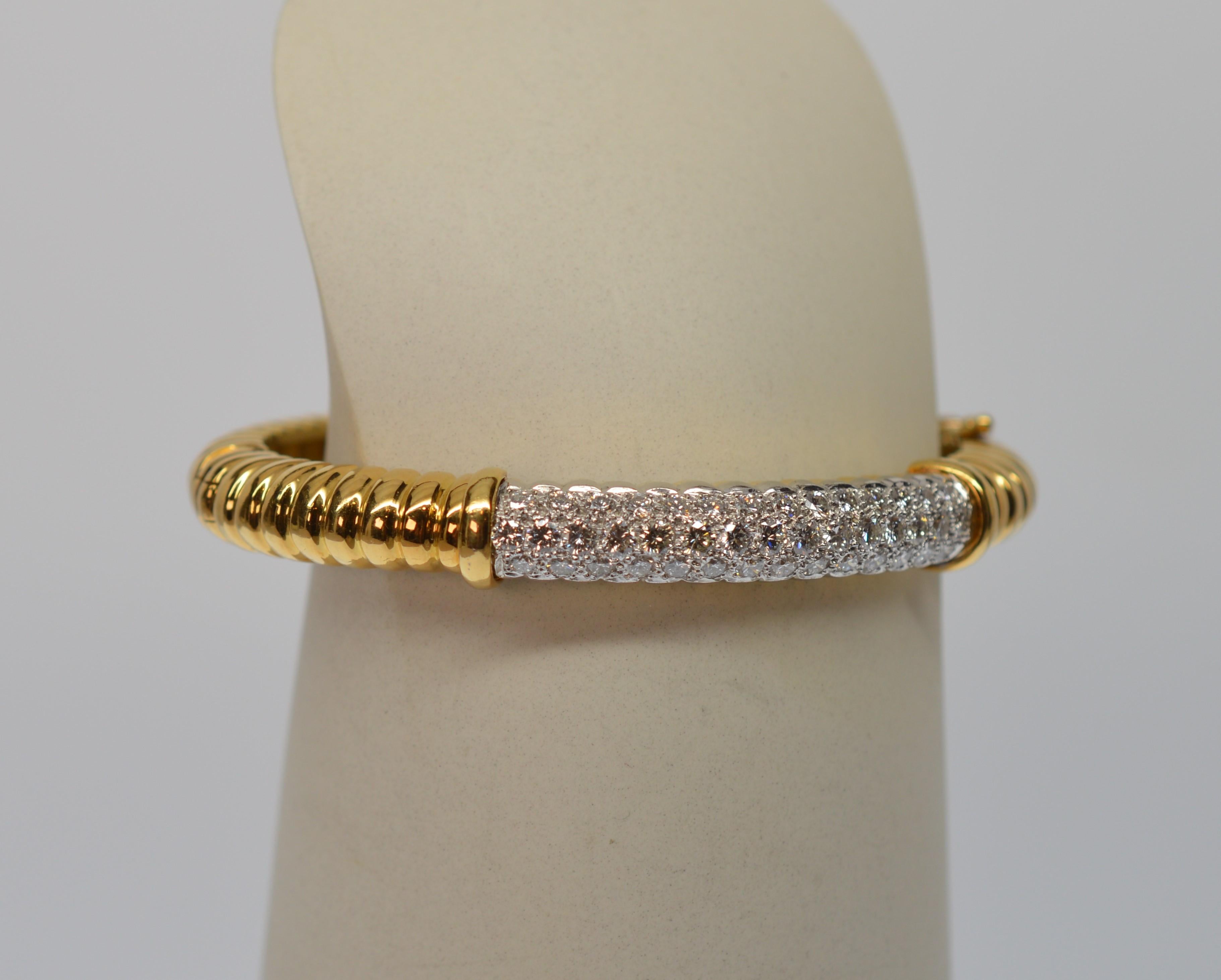 18 Karat Yellow Gold & Diamond 1950's Bangle Bracelet In Excellent Condition In Mount Kisco, NY