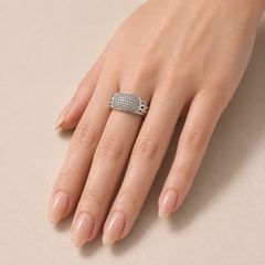 John Hardy Ring aus 925er Sterlingsilber und 18-karätigem Gold mit klassischer Kette und Diamantkuppel, Größe 7