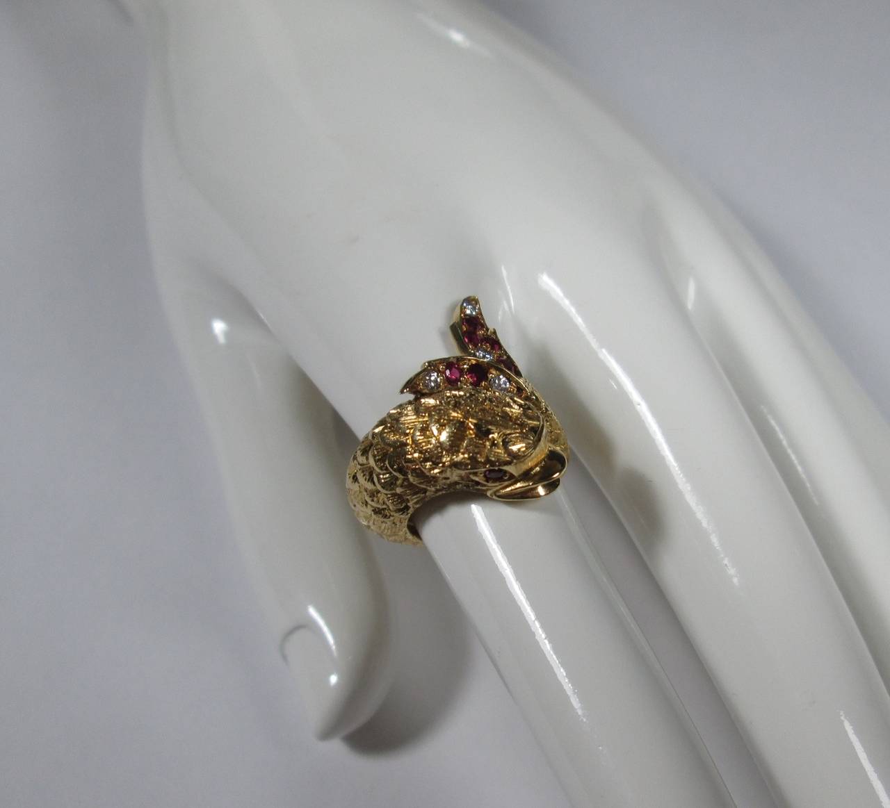 Ruby Diamond Gold Dolphin Ring In Excellent Condition In Firenze, IT
