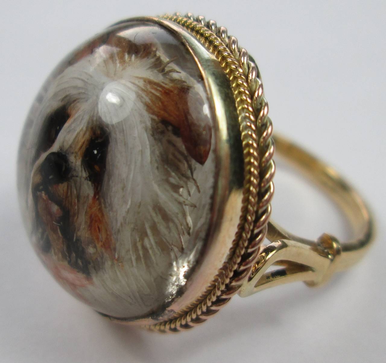Women's Victorian Essex Crystal Dog Ring