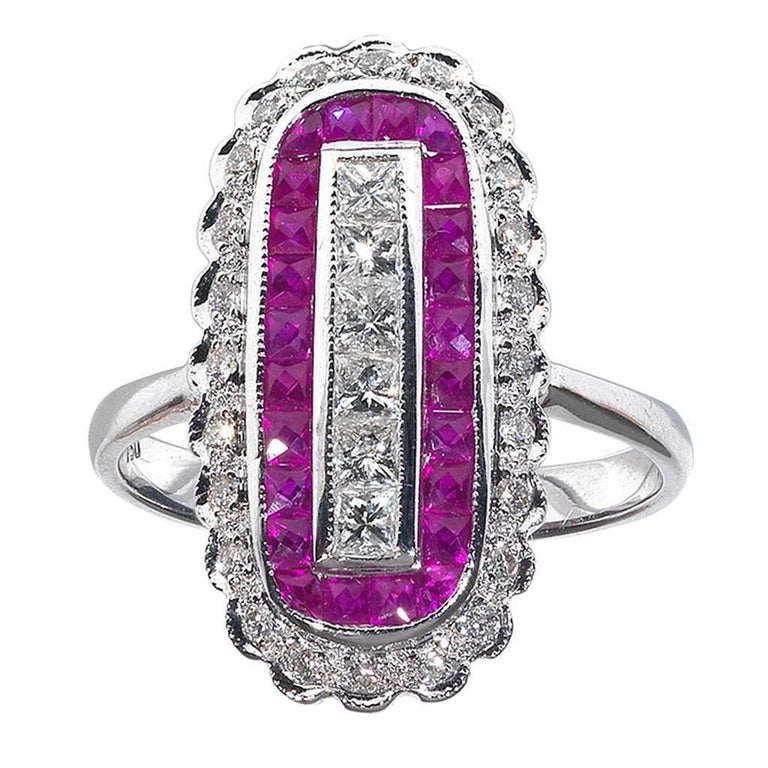 Diamond Ruby Gold Cluster Ring For Sale at 1stdibs
