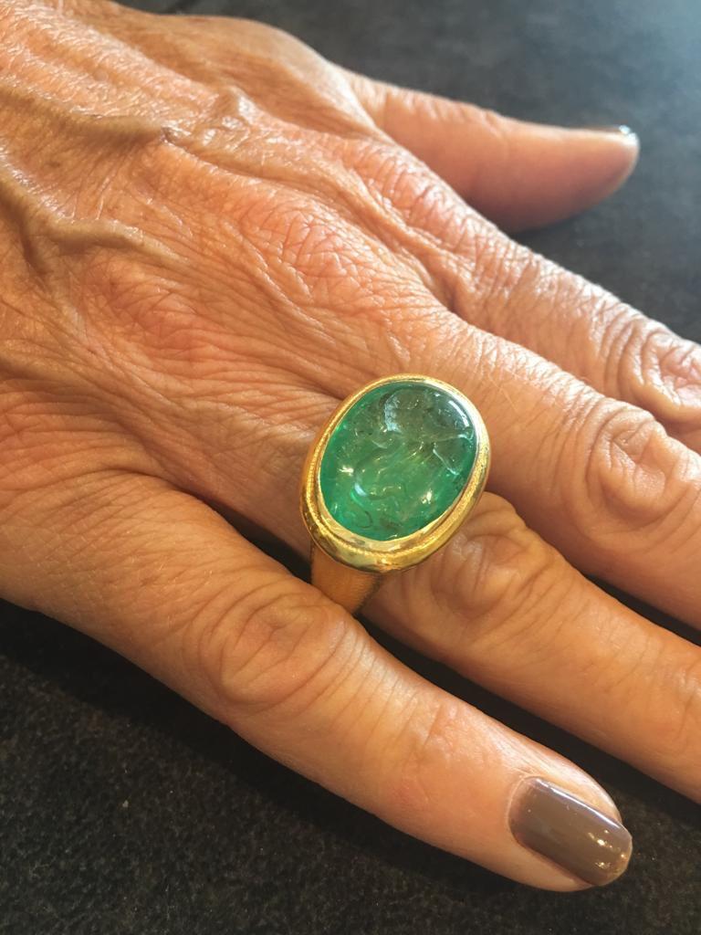 Women's or Men's Emerald Intaglio Ring Late 18th Century with Lion & Eros