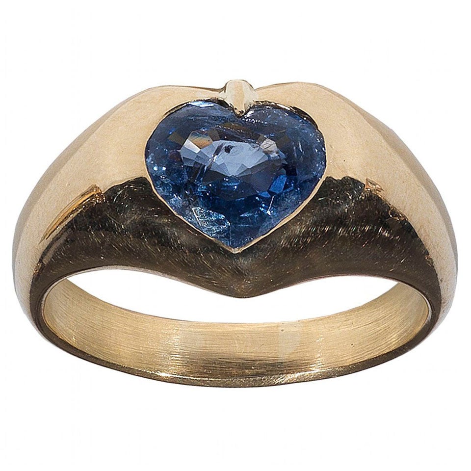 Bulgari Heart-Shaped Natural Sapphire Gold Ring