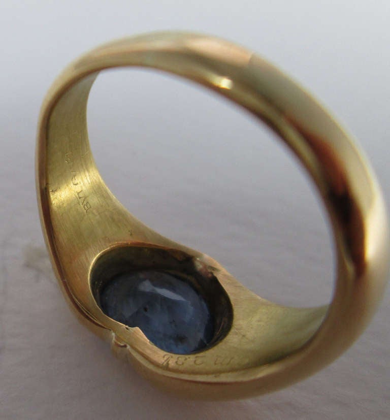 Bulgari Heart-Shaped Natural Sapphire Gold Ring In Excellent Condition In Firenze, IT