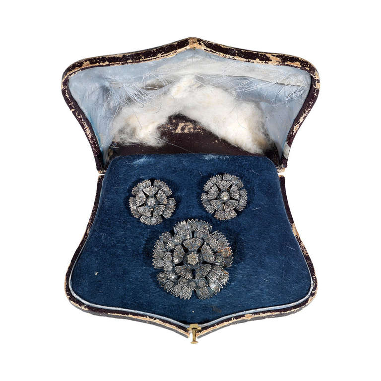 A Victorian Diamond Flowerhead Brooch/Pendant and pair of Earrings en suite