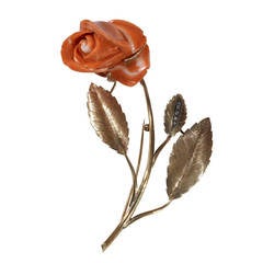 A Large Coral Gold Flower Brooch